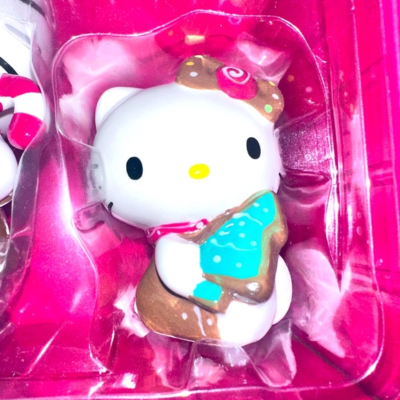 Hello kitty Christmas mug & figurine set - Picture 4 of 5